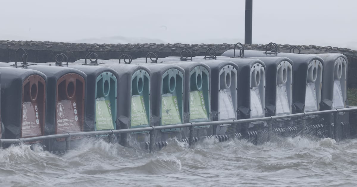Irish coastal communities face erosion in ‘urgent crisis’ and need relocation, report says – The Irish Times