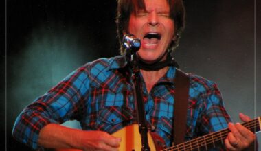 How John Fogerty helped his own childhood hero in 1971
