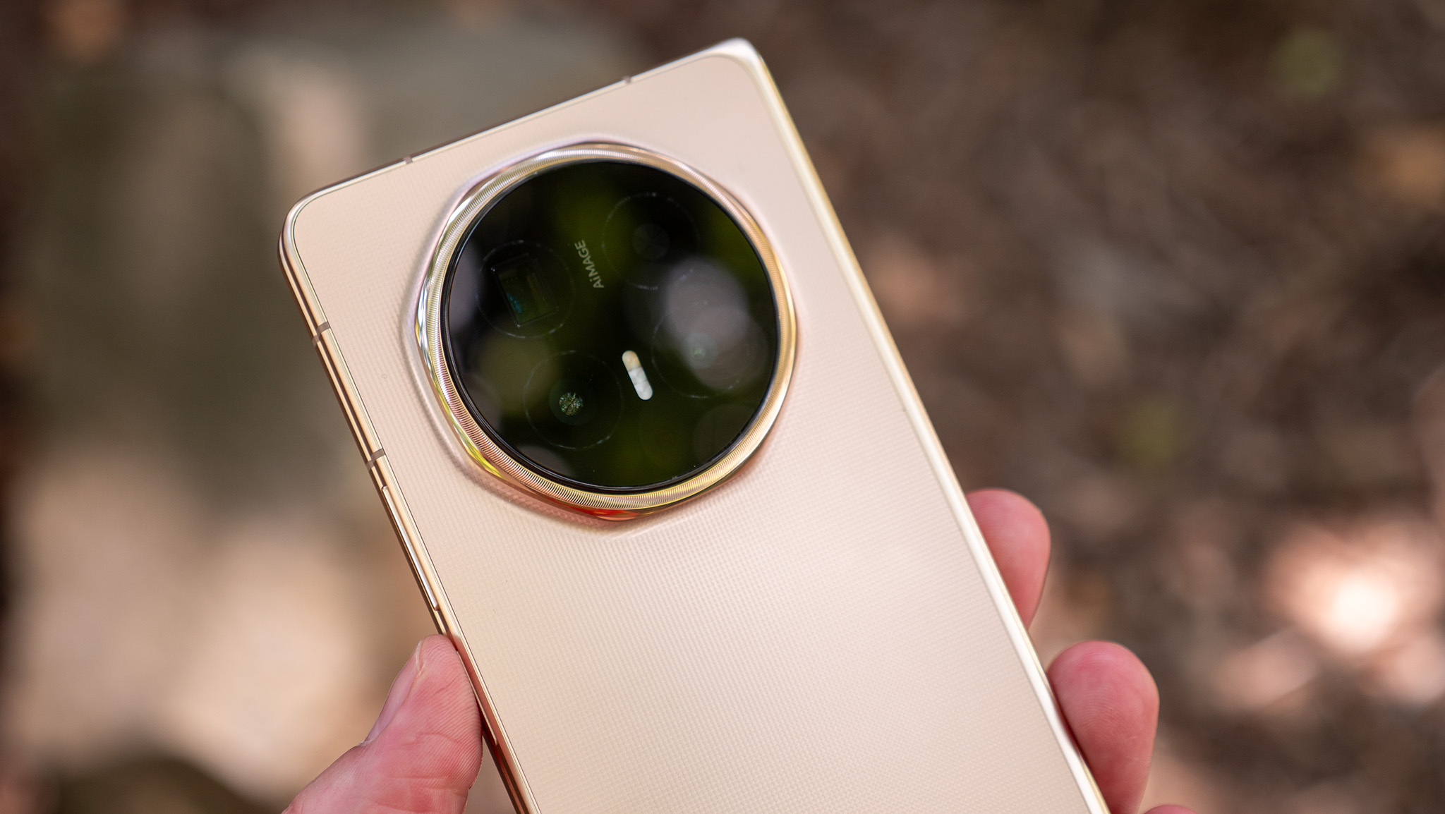 The camera island on the back of the Honor Magic V6