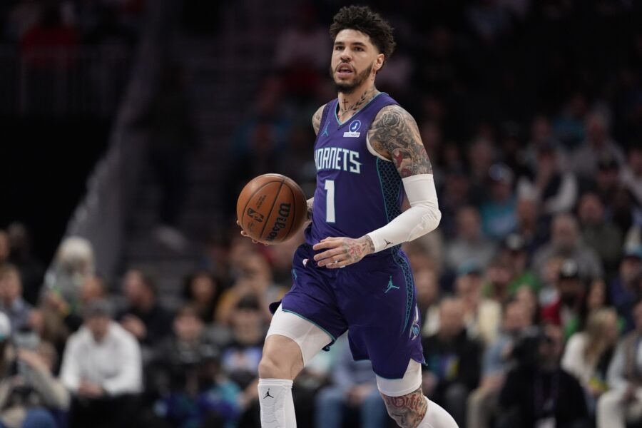 Hornets Discussing LaMelo Ball With Wolves, Raptors, Others