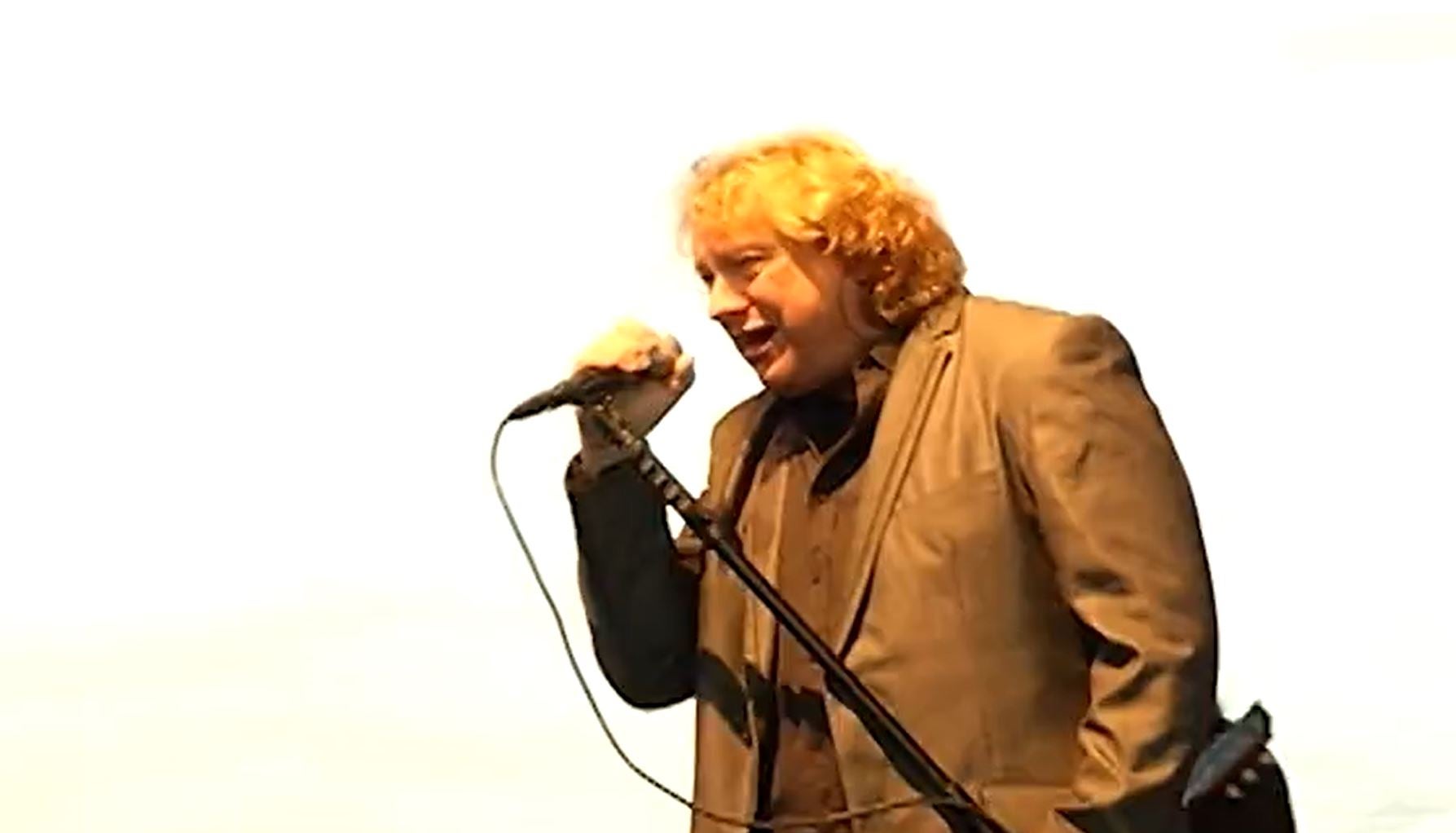 Foreigner band's Lou Gramm to meet fans at House of Guitars on Titus Avenue