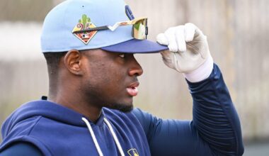 Brewers, Luis Lara Agree To Extension