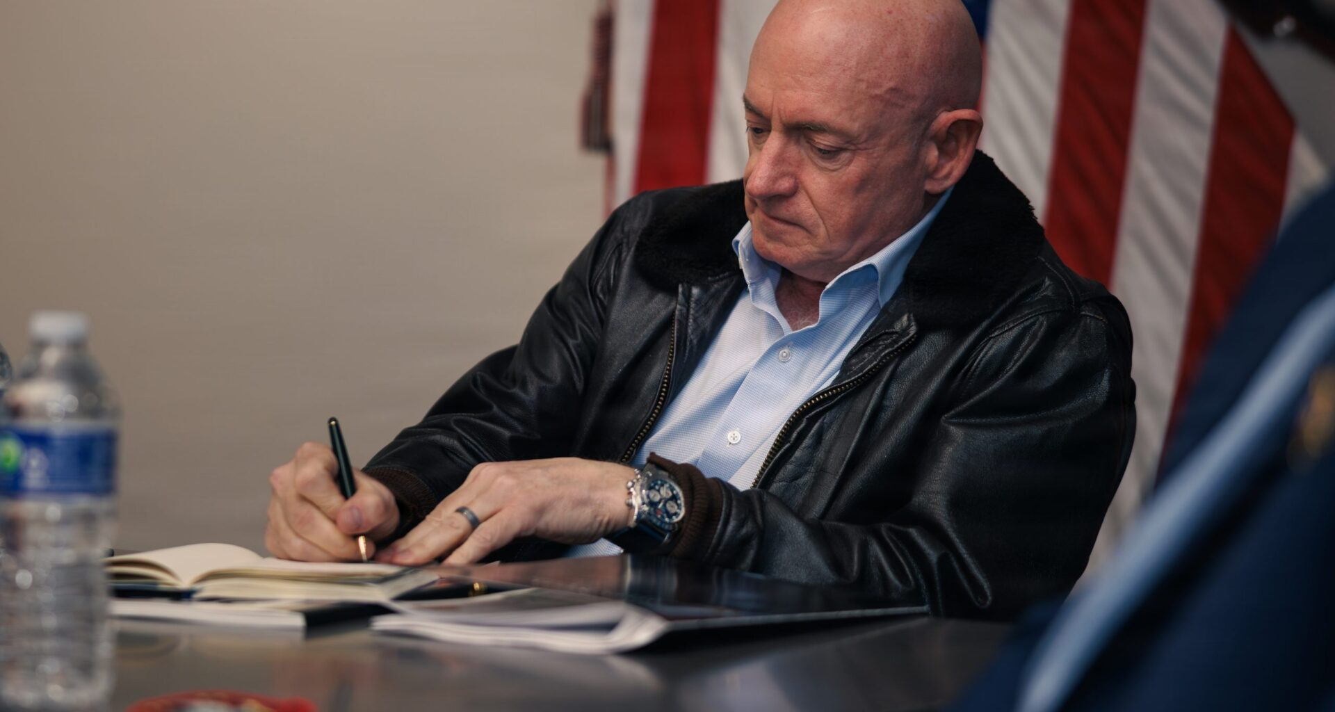 Kelly, back from Ukraine, warns that US weapons shortage hampers war with Russia