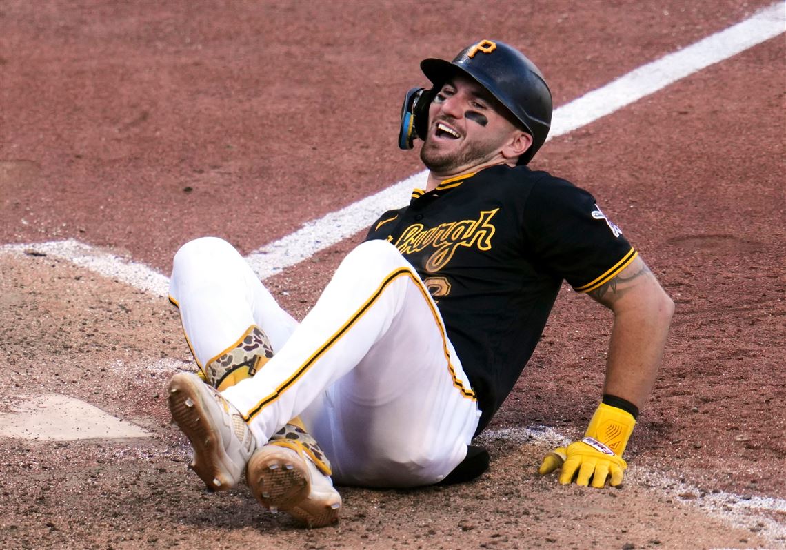 Spencer Horwitz gets hit by pitch for winning run as Pirates edge Marlins