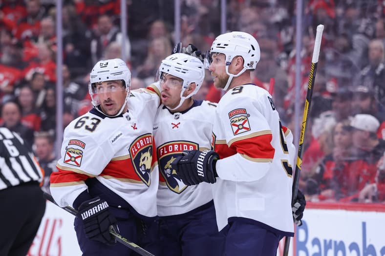 NHL: Florida Panthers at New Jersey Devils