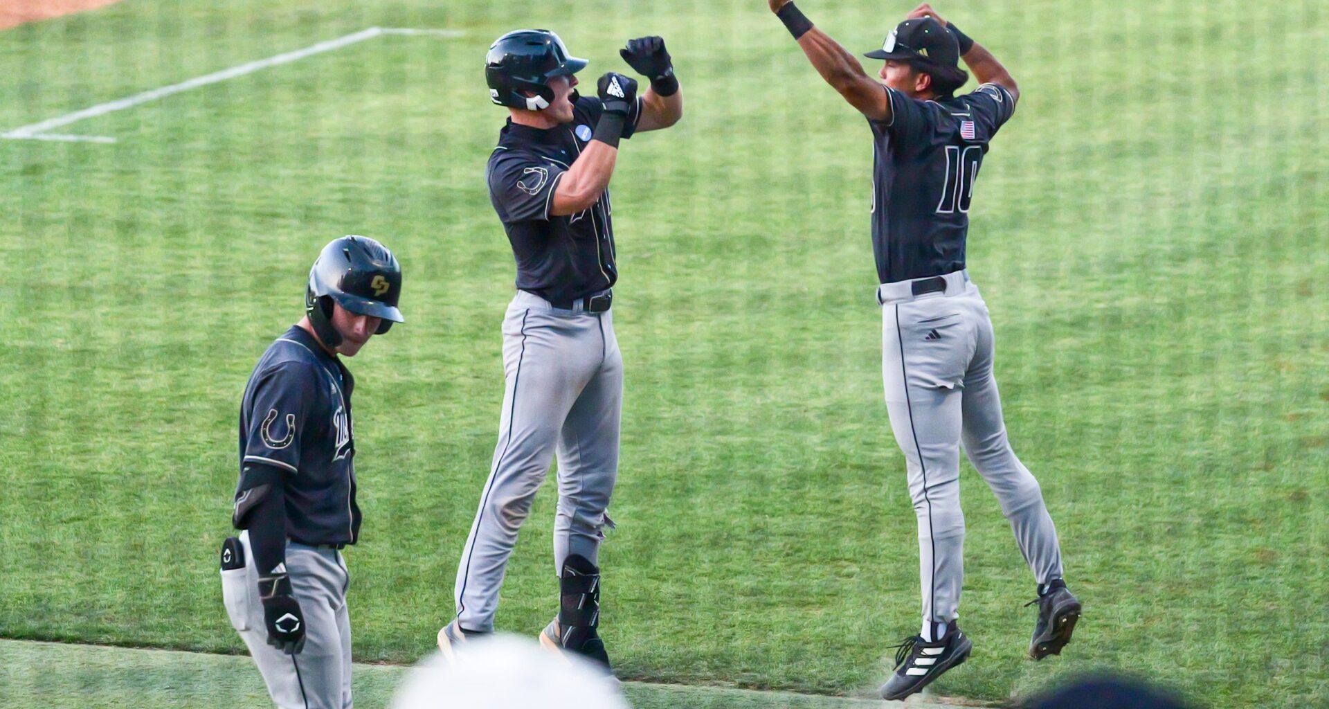Breaking: Cal Poly defeats Saint Mary’s in Los Angeles Regional finals to advance to Super Regional for the first time