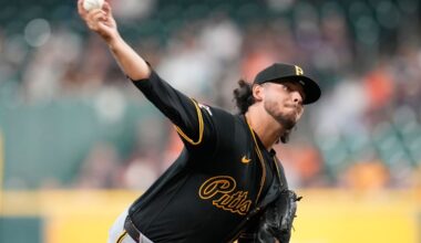 Jared Jones, Carmen Mlodzinski tag team for a series-clinching Pirates win over the Astros