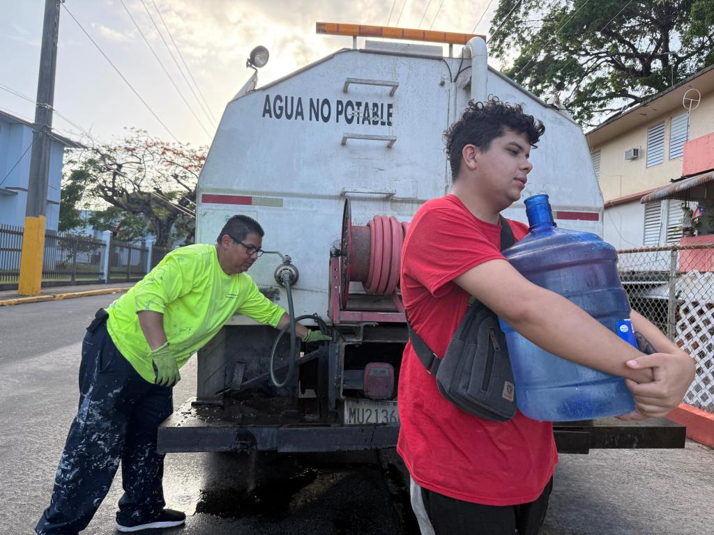Once beset by power outages, Puerto Ricans also hit with severe water shortages – Chicago Tribune