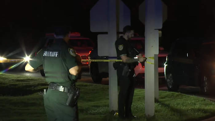 Man in custody after Clay County deputies respond to mental health crisis in Fleming Island neighborhood