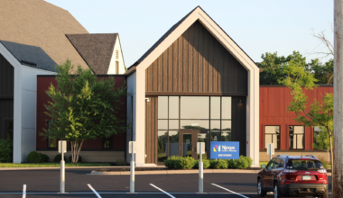 Under tight scrutiny, Minnesota psychiatric facility allowed to stay open