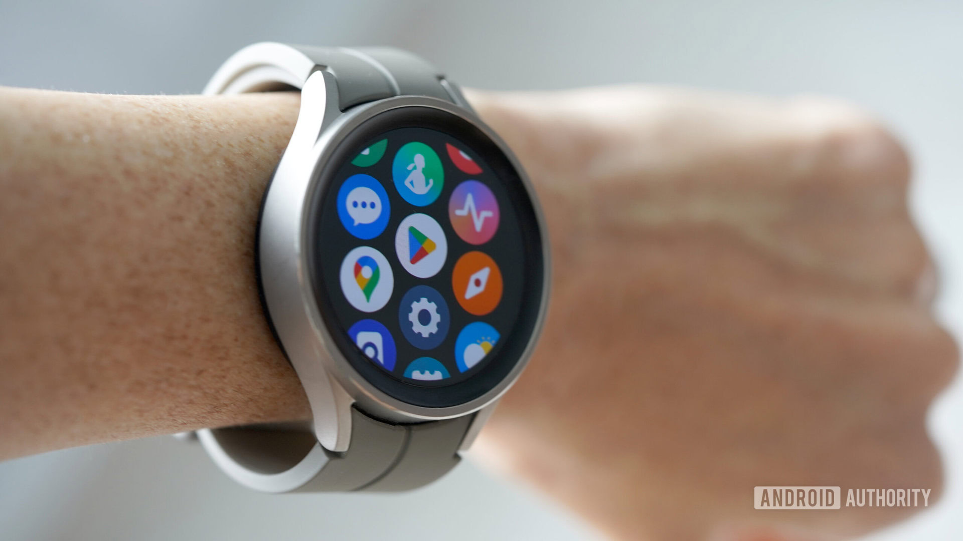 Samsung Galaxy Watch 5 Pro Apps A Samsung Galaxy Watch 5 Pro on a user's wrist displays the app screen.