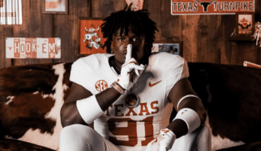 Three-star DL Jason Johnson commits to Texas over Cal, LSU, and Vanderbilt