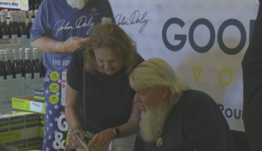 Golf legend John Daly attends meet and greet in Johnson City
