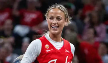 Sophie Cunningham's lingerie-inspired look steals the show before Fever game image