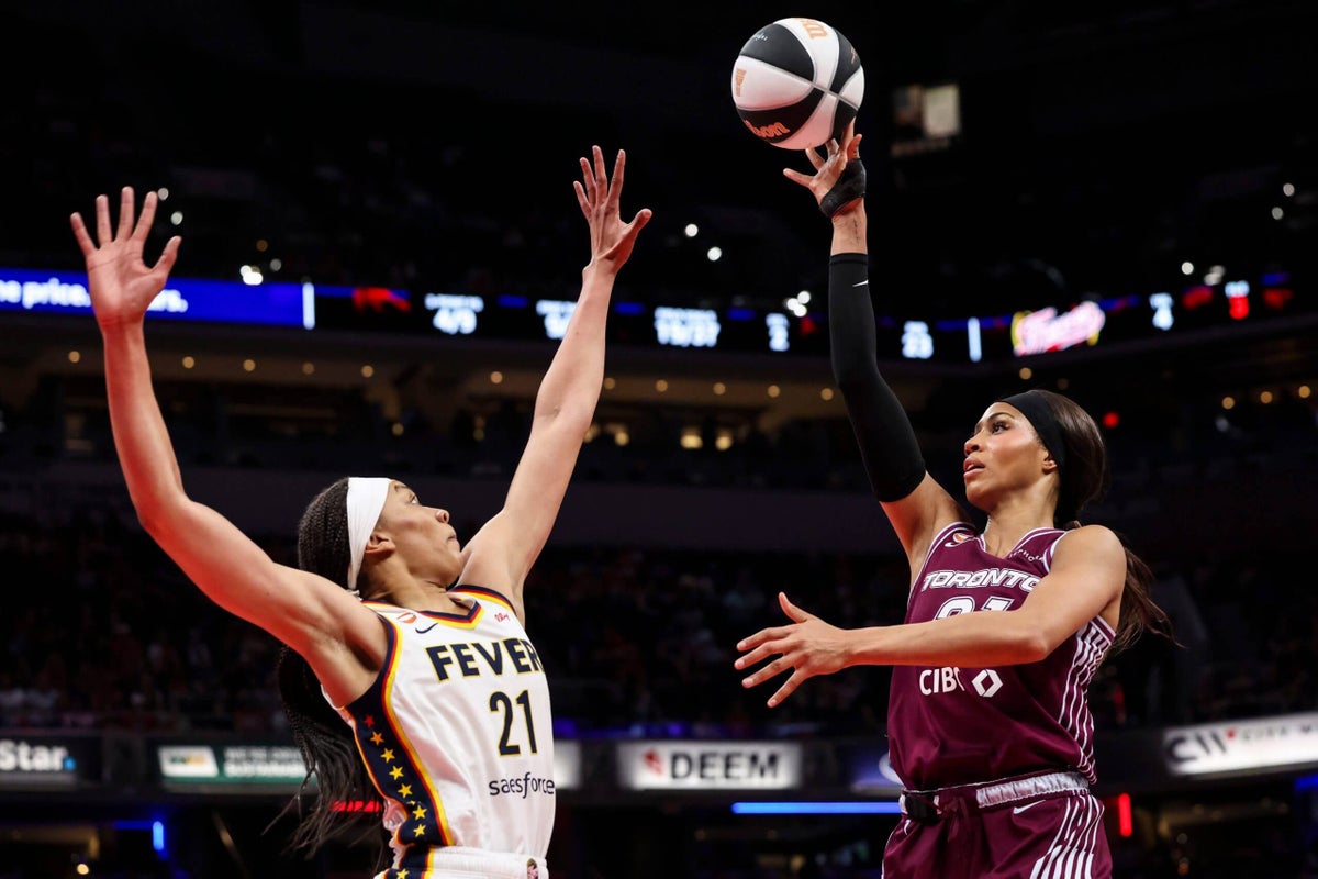 Caitlin Clark steals show as Fever outpace Tempo to extend win streak: Takeaways