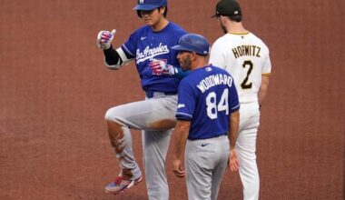 Shohei Ohtani leaves Dodgers game vs. Pirates in 7th inning with left knee inflammation