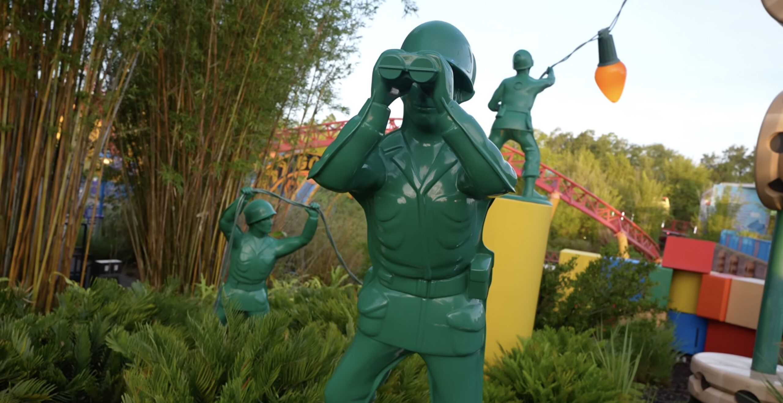 Walt Disney Imagineering shared a behind-the-scenes look at Toy Story Land, revealing how real toys, hand-drawn crayon artwork, and clever hidden infrastructure helped bring Andy’s backyard to life at Disney’s Hollywood Studios.