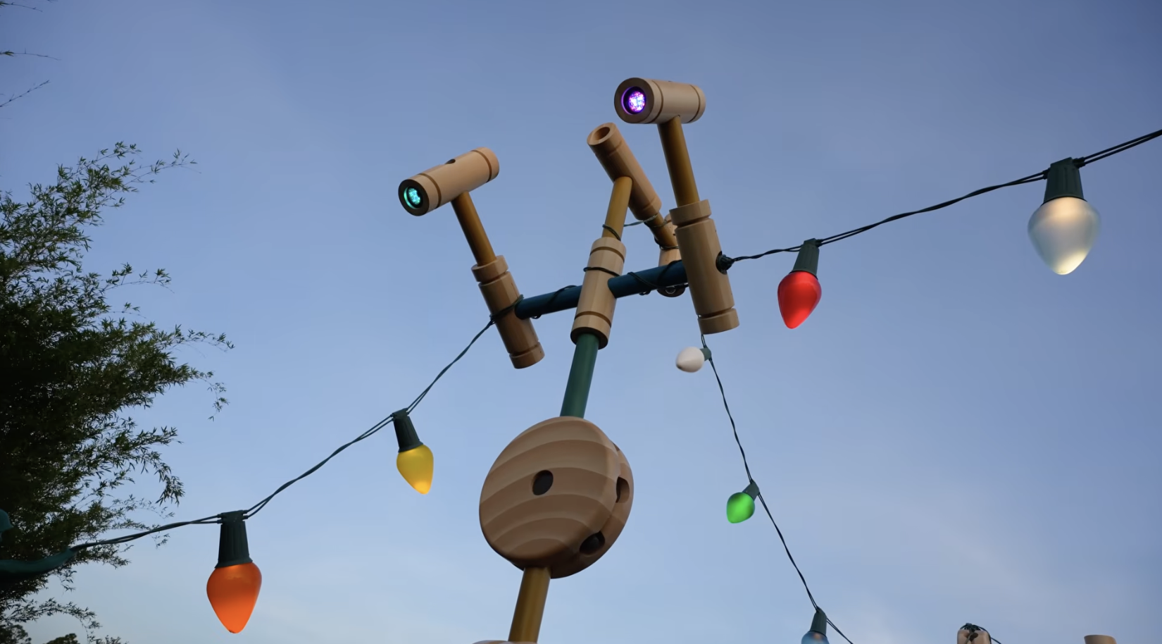 Walt Disney Imagineering shared a behind-the-scenes look at Toy Story Land, revealing how real toys, hand-drawn crayon artwork, and clever hidden infrastructure helped bring Andy’s backyard to life at Disney’s Hollywood Studios.