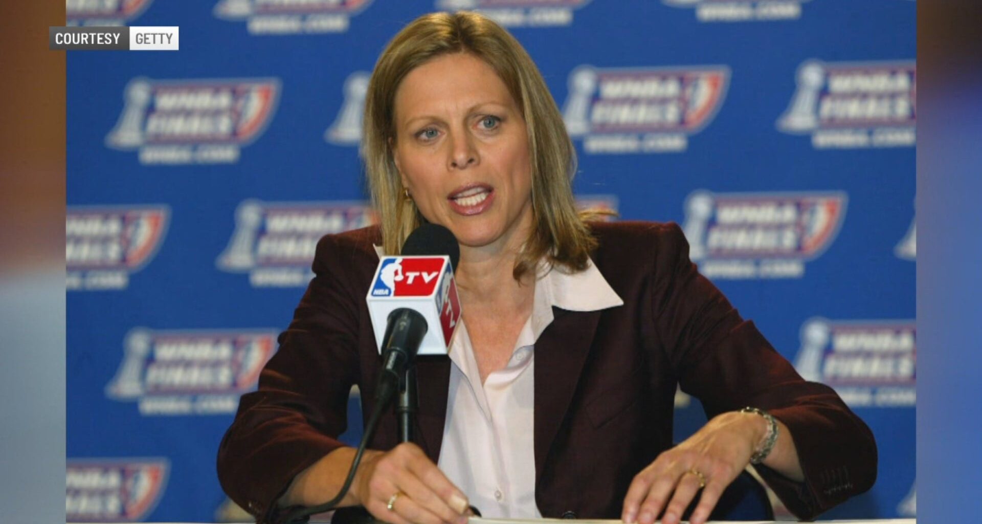 WNBA's first president, Val Ackerman, receives Lin Dunn Inspiring Women Award - Indianapolis News | Indiana Weather | Indiana Traffic