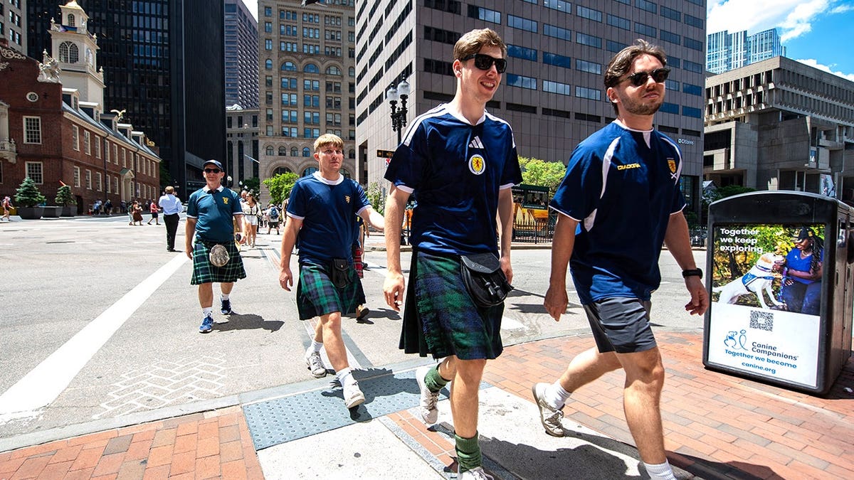 Scottish tourists walking around Boston