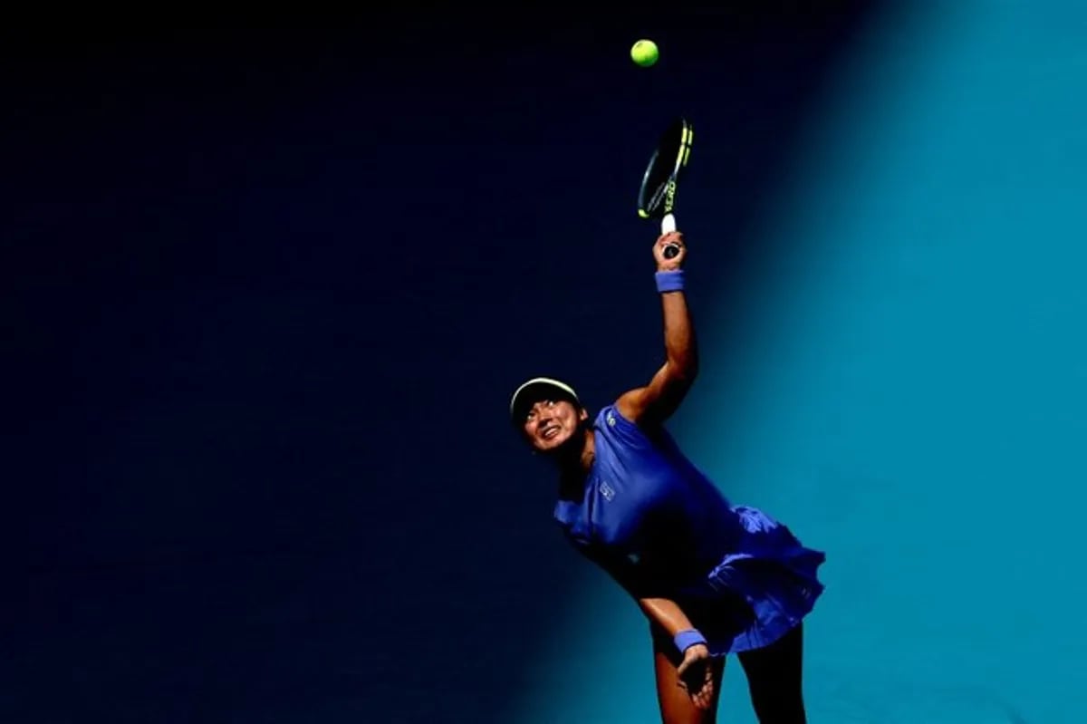 Alex Eala outclasses Zhang Shuai in HSBC Championships opener - ABS-CBN