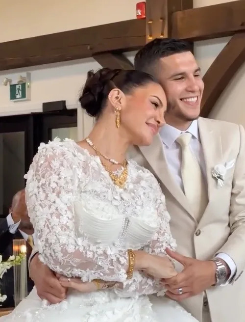 Sophie Brussaux and Efe Caliskan were surrounded by friends and family at their ceremony. Instagtram/sophieknowsbetter