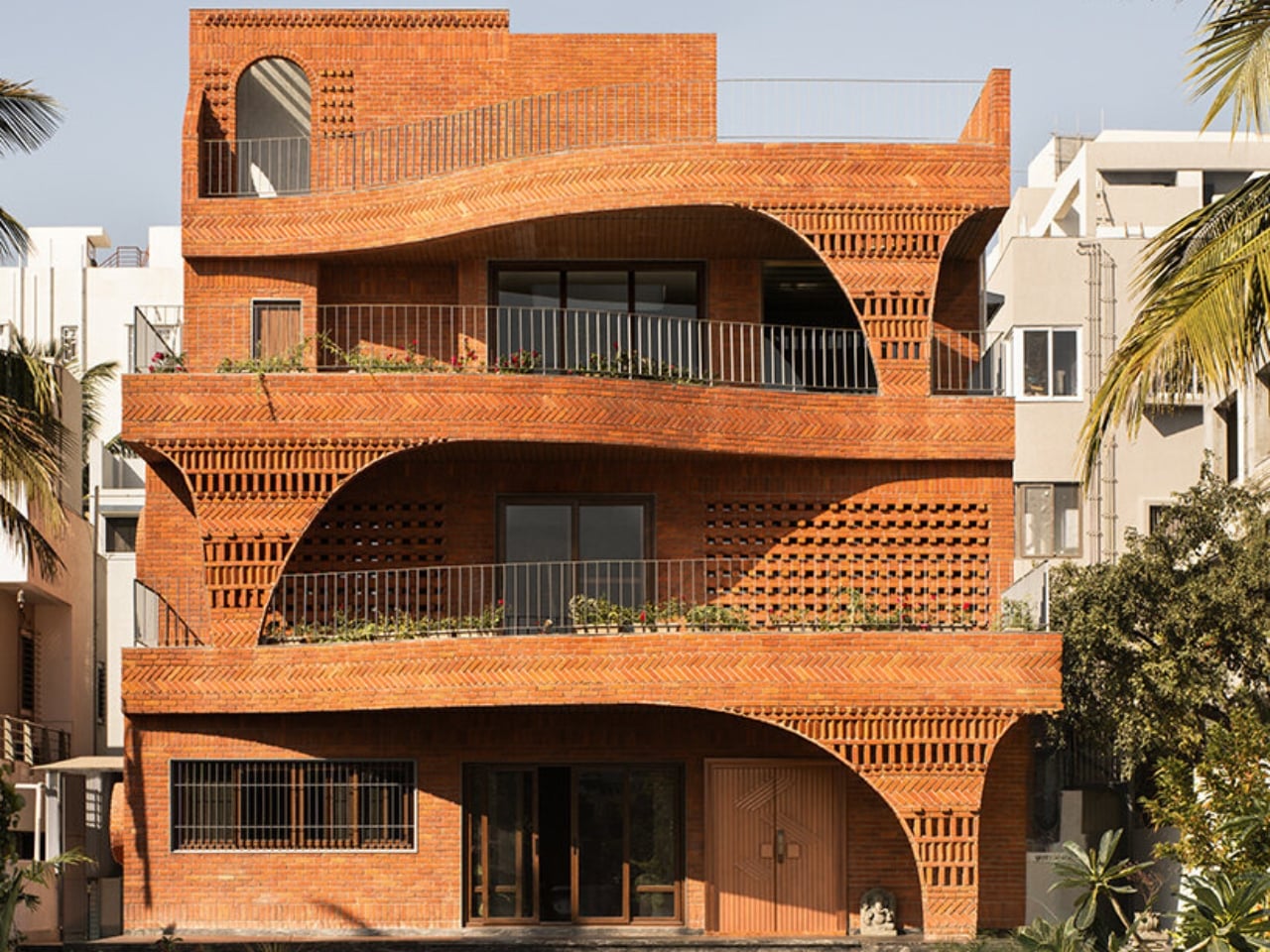 India’s Anthill House Has No AC and Stays Cool Anyway