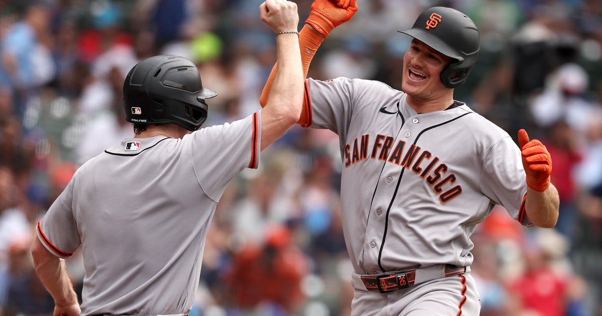 Matt Chapman has 2 HRs, a career-high 8 RBIs, as Giants go deep 7 times to rout Cubs 18-3