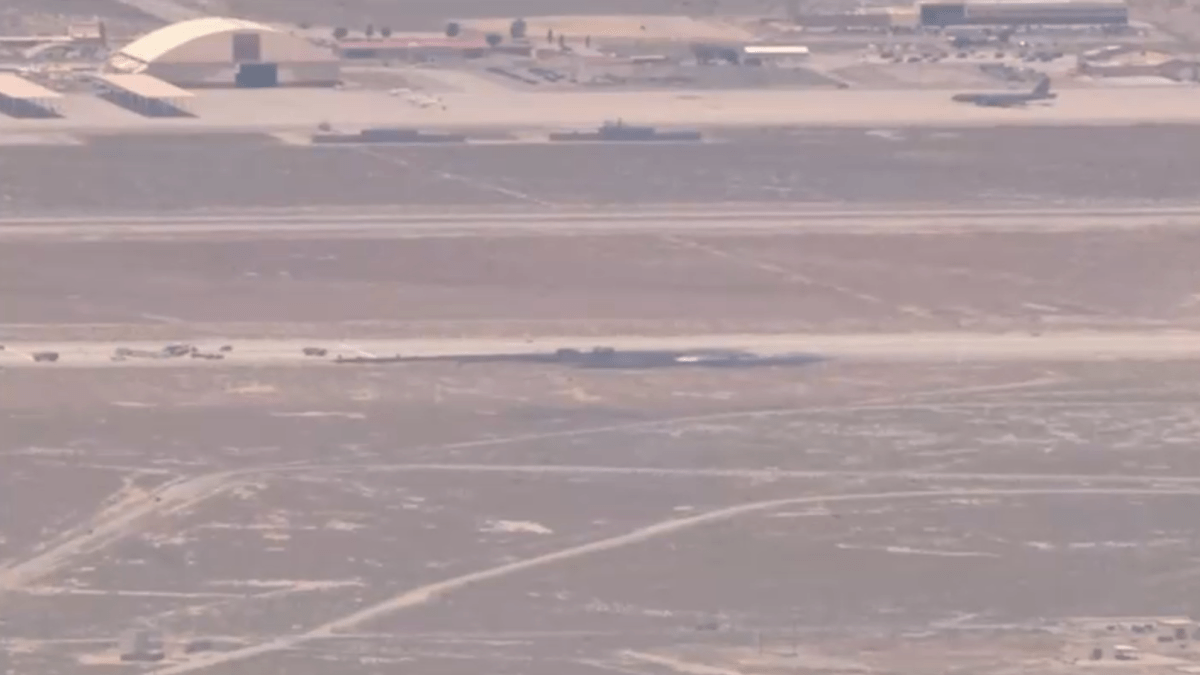 B-52 crashes at Edwards Air Force Base – NBC Los Angeles