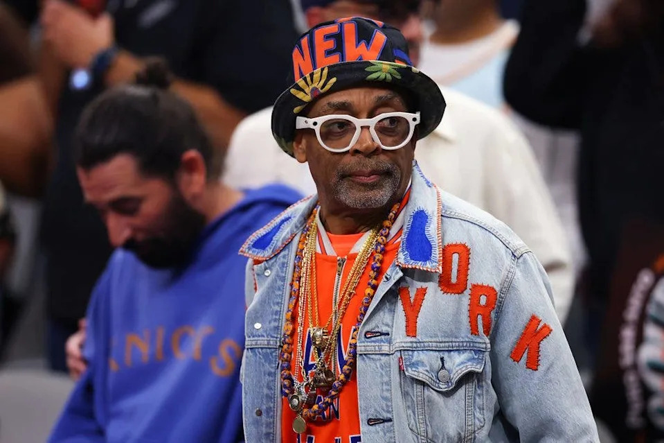 Spike Lee brings Knicks spirit courtside
