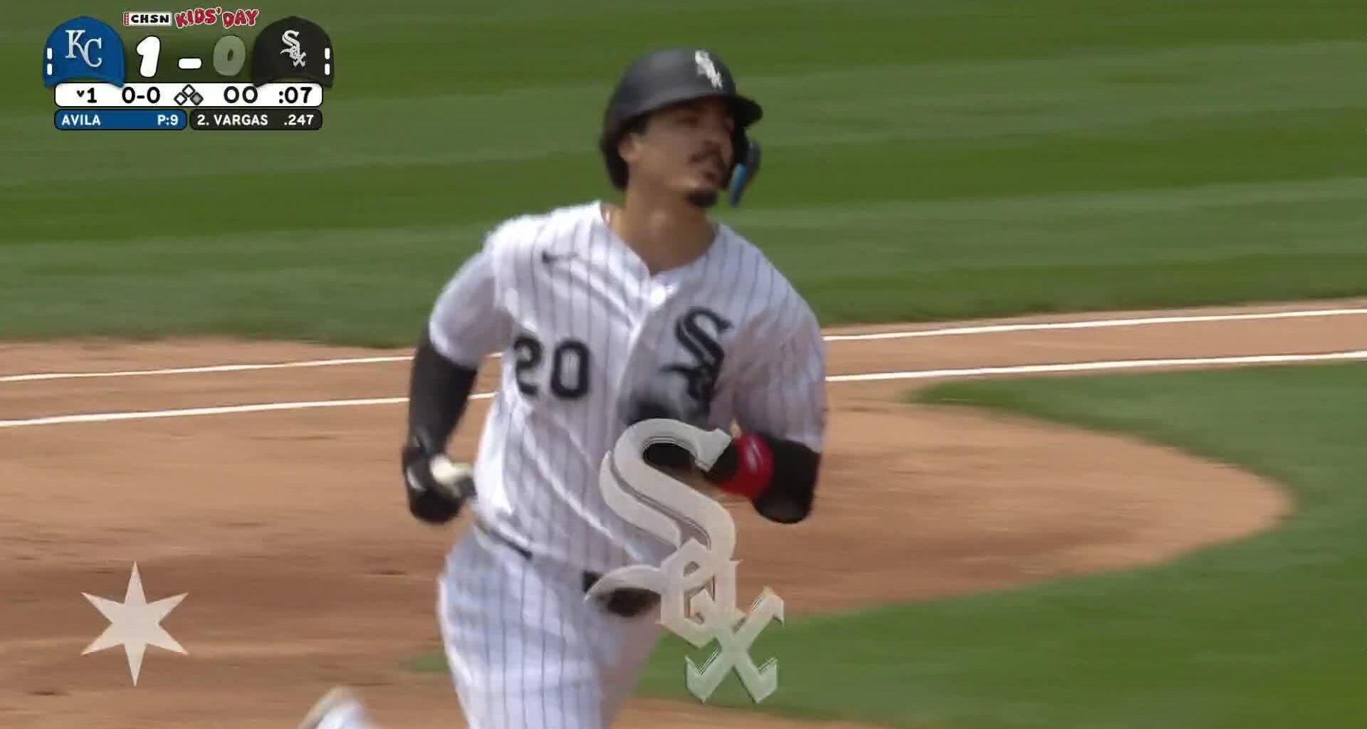 Carter Jensen extends his hitting streak as the Royals avoid sweep in 5-4 win over the White Sox