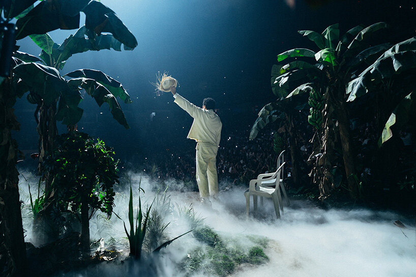 bad bunny set design