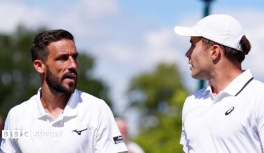 Damir Dzumhur and Arthur Fery exchange words