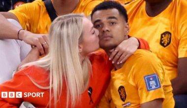 Cody Gakpo of Netherlands and his girlfriend Noa van der Bij in 2022
