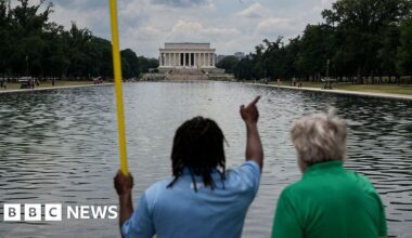 Reflecting Pool to be drained as Trump again blames 'vandals' for recent troubles - BBC