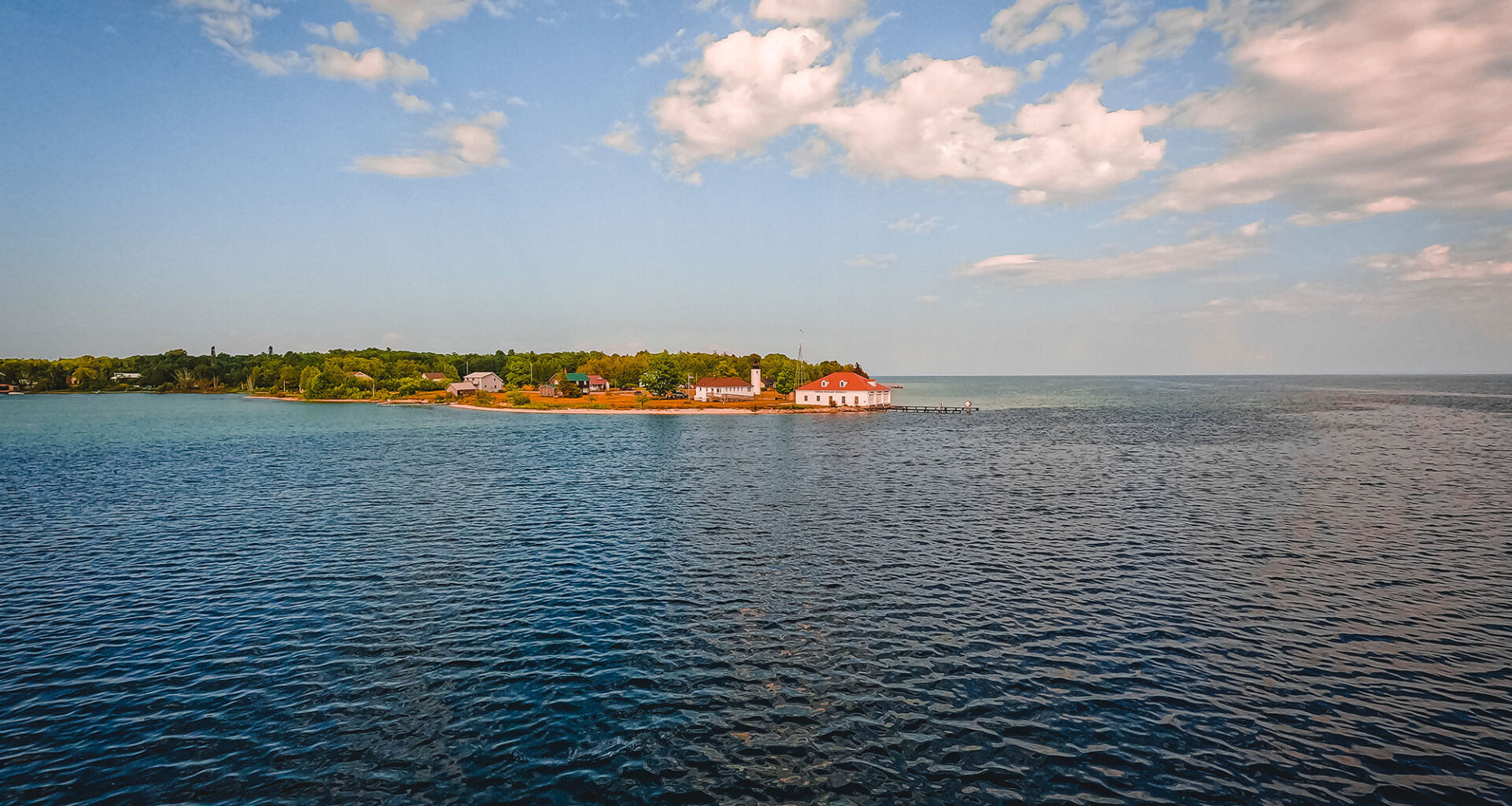 This island in the Great Lakes wants to tap waves for energy