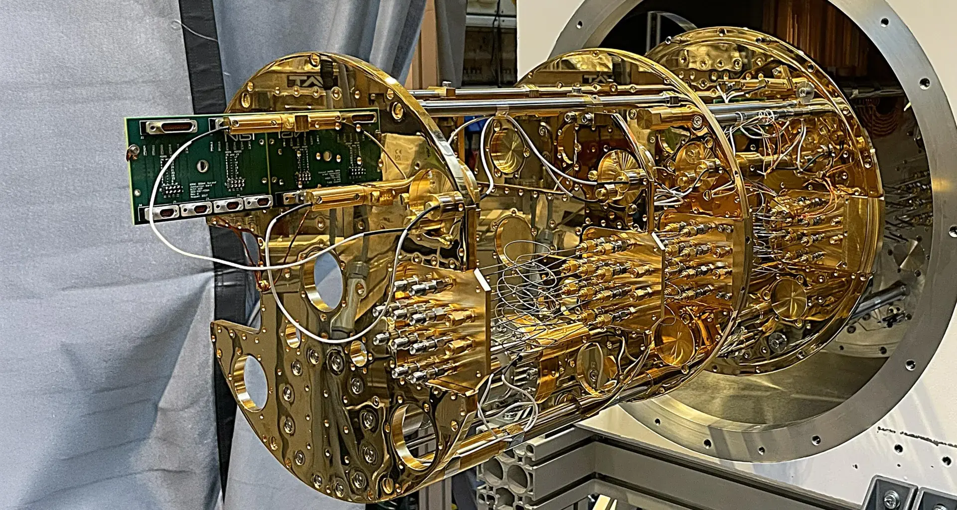 New superconducting X-ray detector is up to 1,000 times more sensitive