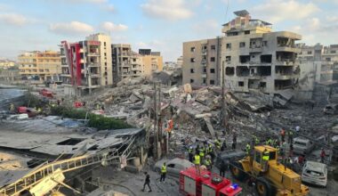 Live updates: Iran war; Israel and Lebanon hold talks in US after Hezbollah and Israeli military trade strikes overnight