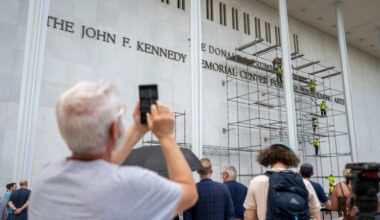 Trump’s name must be removed from Kennedy Center tonight, appeals court rules