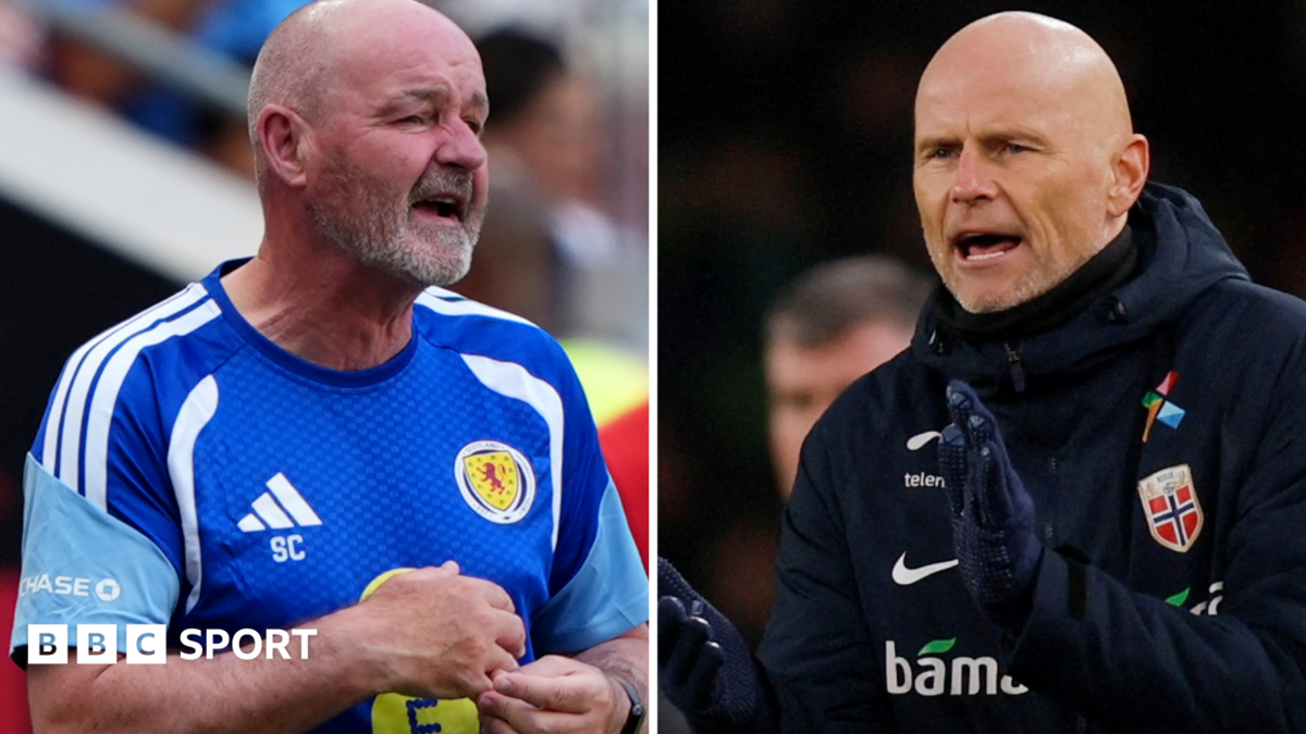 Scotland head coach Steve Clarke and Norway counterpart Stale Solbakken
