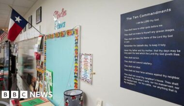 Bible stories become required reading for Texas schools - BBC