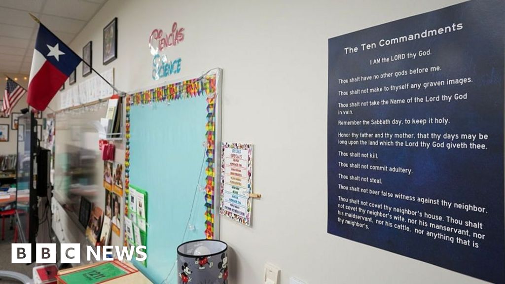 Bible stories become required reading for Texas schools - BBC