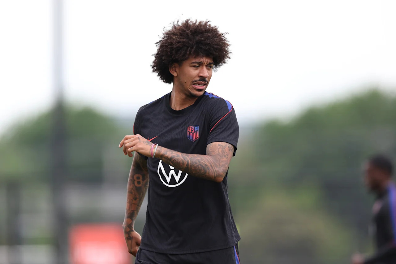 CHICAGO, ILLINOIS - JUNE 5: Chris Richards #3 of Team United States warms up during a training session before an international friendly match against Germany at Endeavor Health Performance Center on June 5, 2026 in Chicago, Illinois. (Photo by Omar Vega/Getty Images)