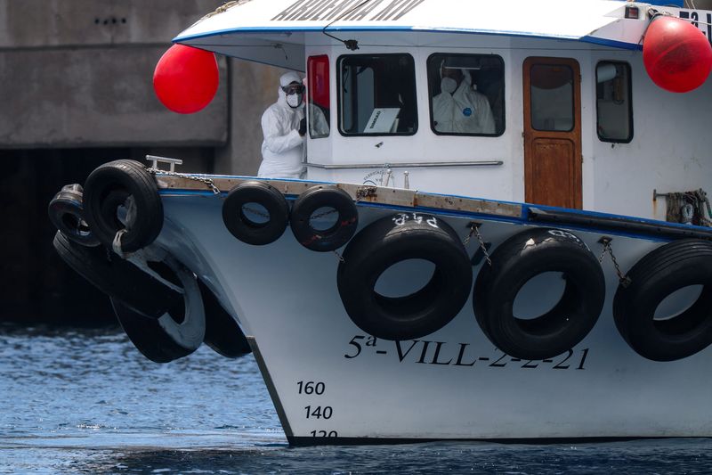 Three more US passengers from hantavirus-hit ship return to home states