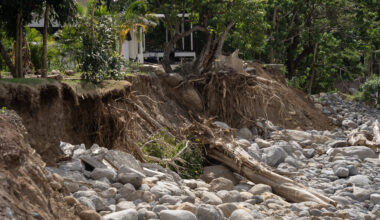 ‘Īao Valley emergency flood repairs approved; but questions arise about long-term impacts to river : Maui Now