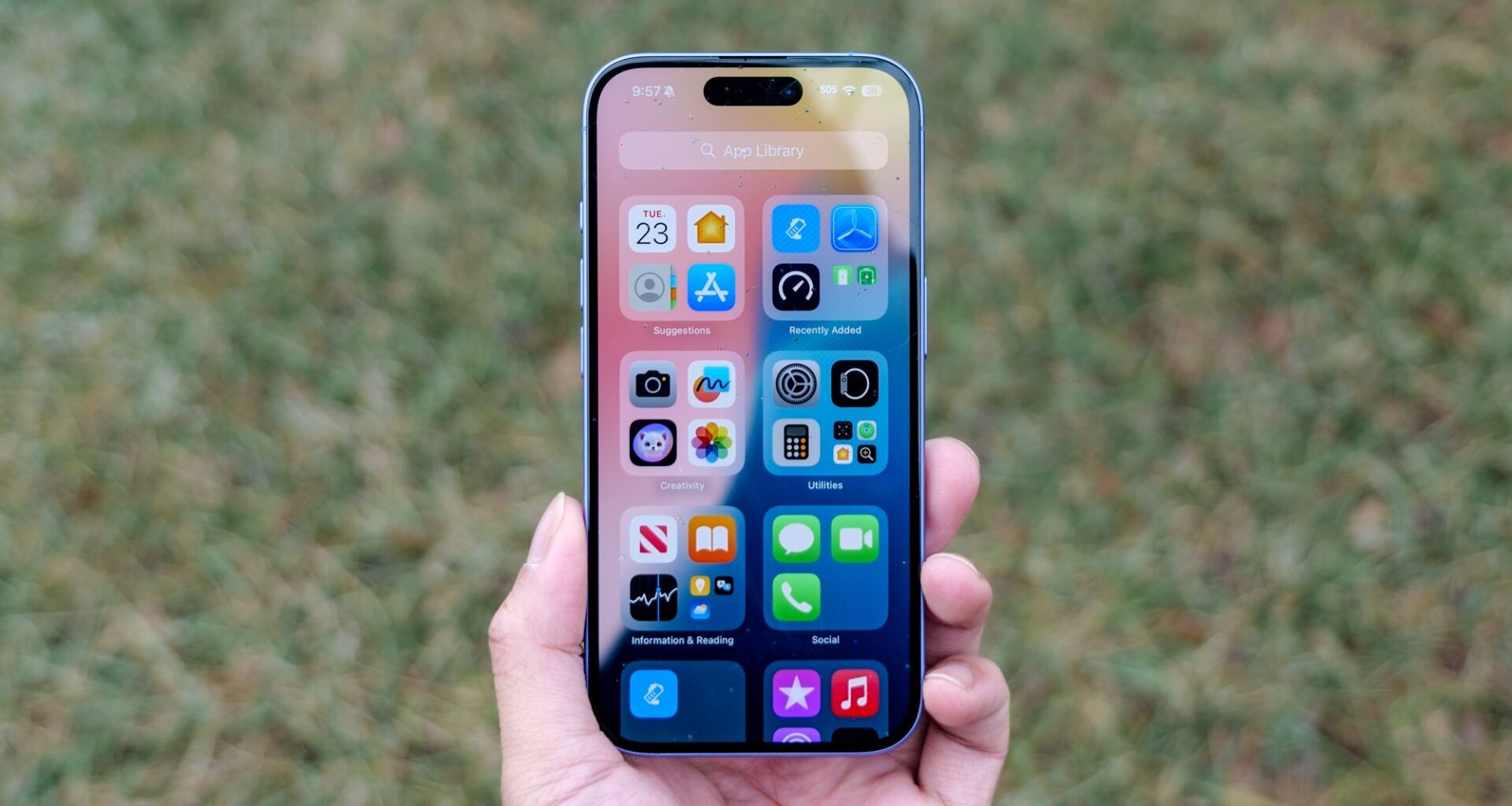 I've used iOS 26 for a year, and these are the 9 features I can't live without
