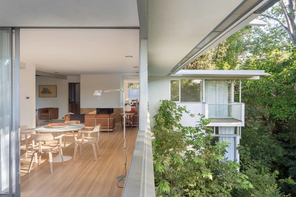 The residence lends itself wonderfully to indoor-outdoor living. Cameron Carothers