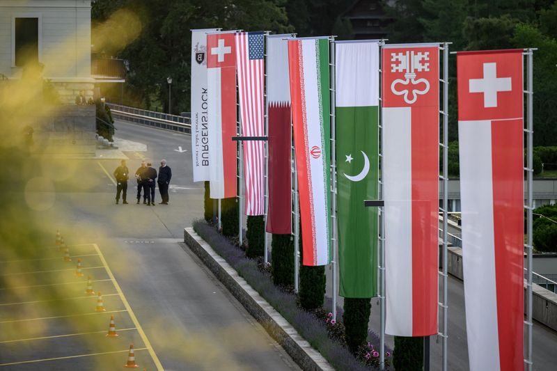 Vance, Iranians in Switzerland for first talks, overshadowed by closure of strait