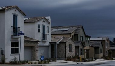 US homebuilder sentiment falls in June amid rising costs