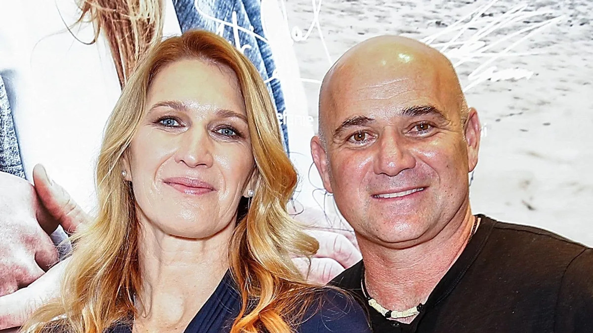 Andre Agassi plants a kiss on wife Steffi Graf in latest photo: 'My unicorn'